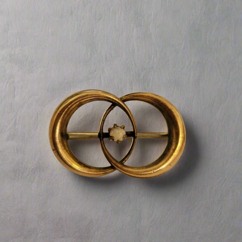 Vintage PSCO Gold Filled Interlocking Circle Brooch – Opal Accent Pin